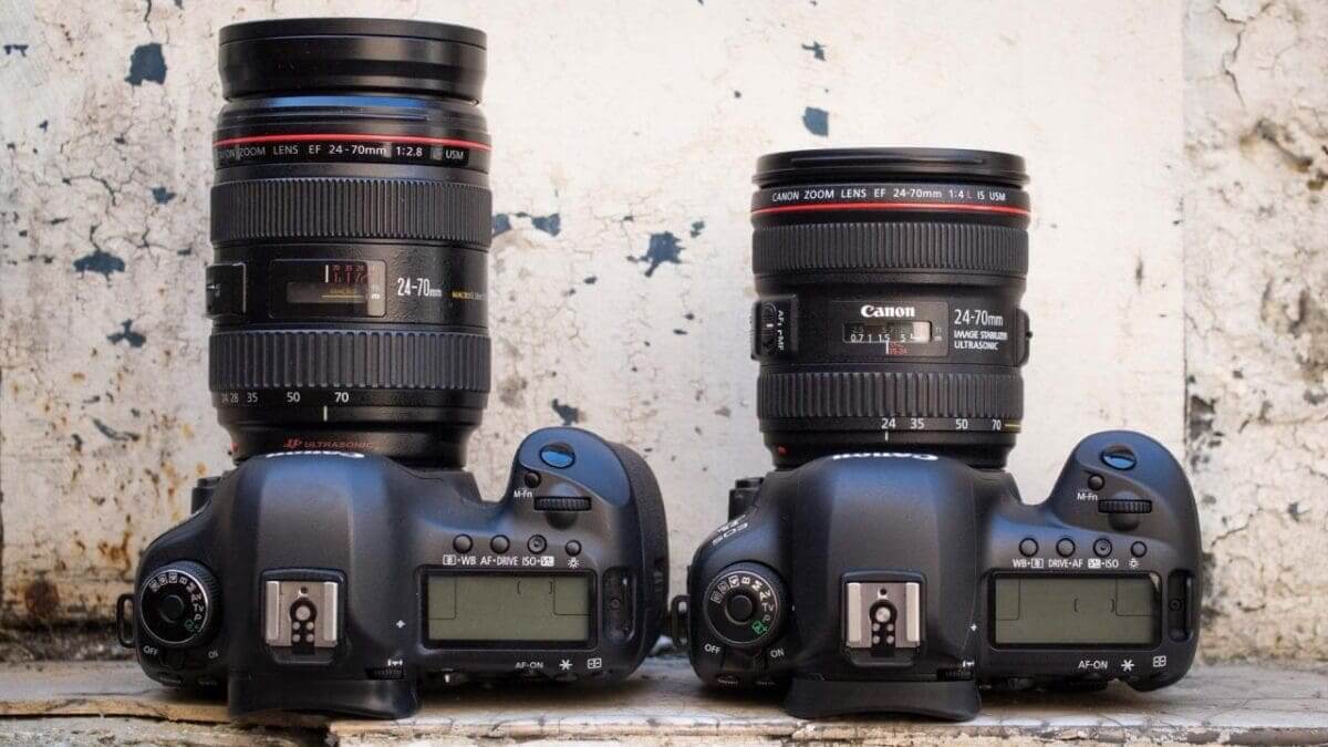 Canon 5D Mark III left vs Canon 5D Mark IV right