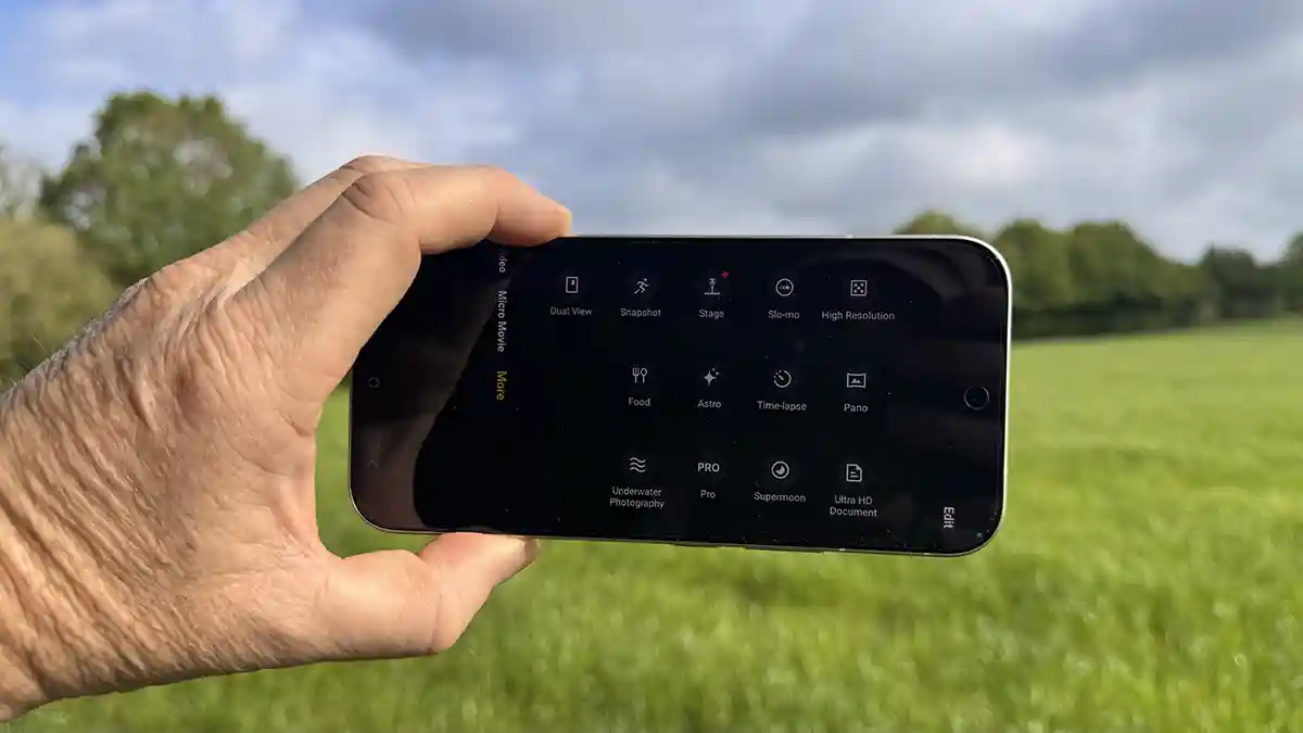 Vivo V70 Review
