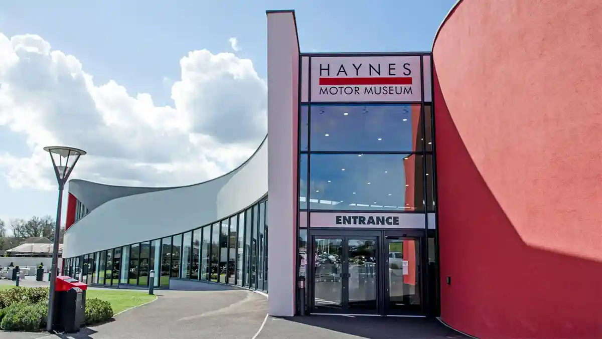 LCE Photo Show heads to Haynes Motor Museum