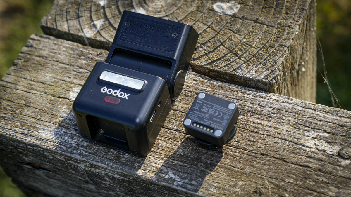 The Godox iT32