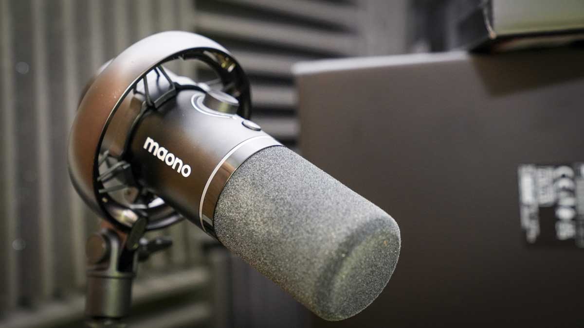 I tested the Maono PD200W, and its wireless mode is far more