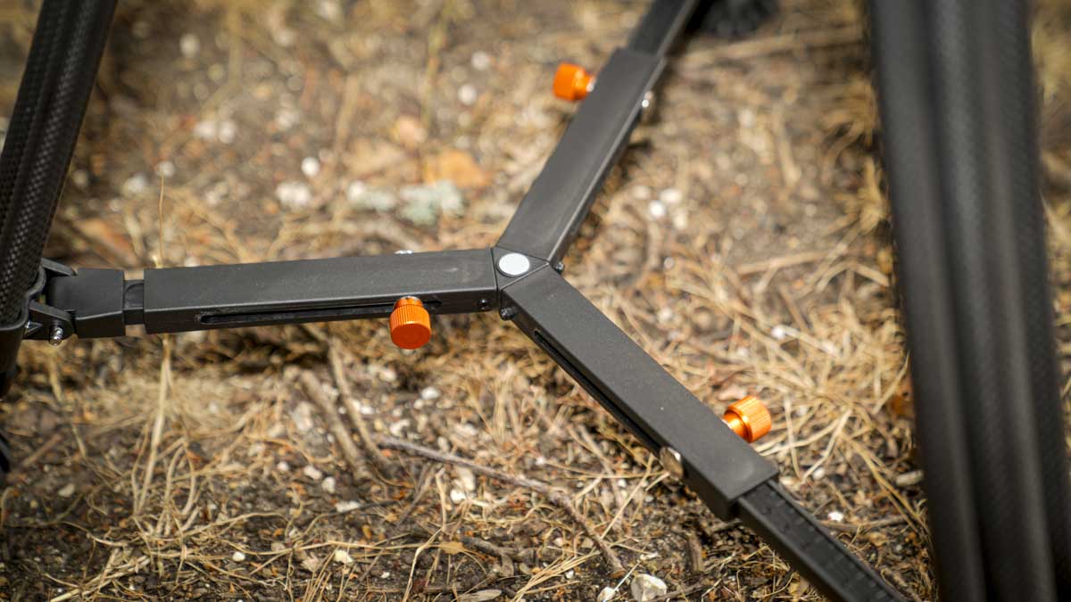 3 Legged Things Hugh - that spreader again