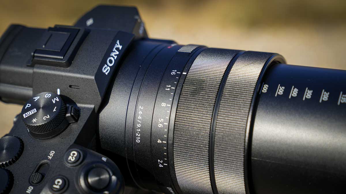 Sony RX10 V Review