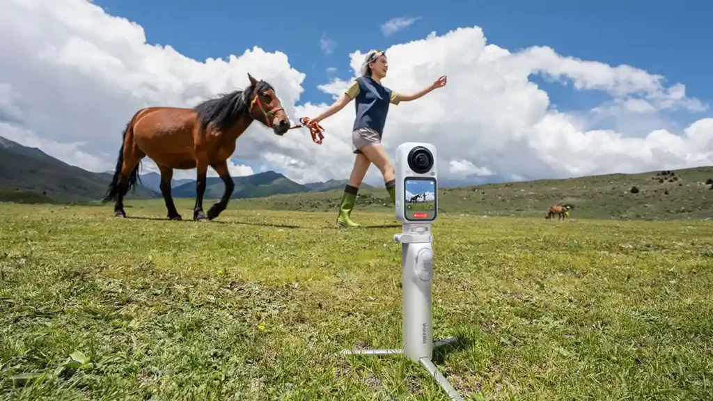 Insta360 X6