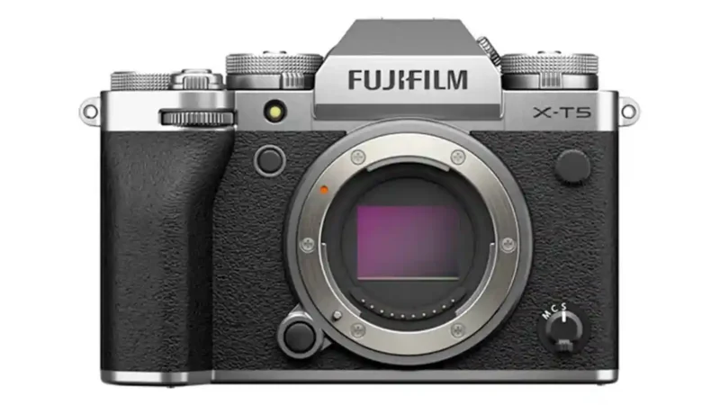 Fujifilm confirms the X-T5 has not been discontinued